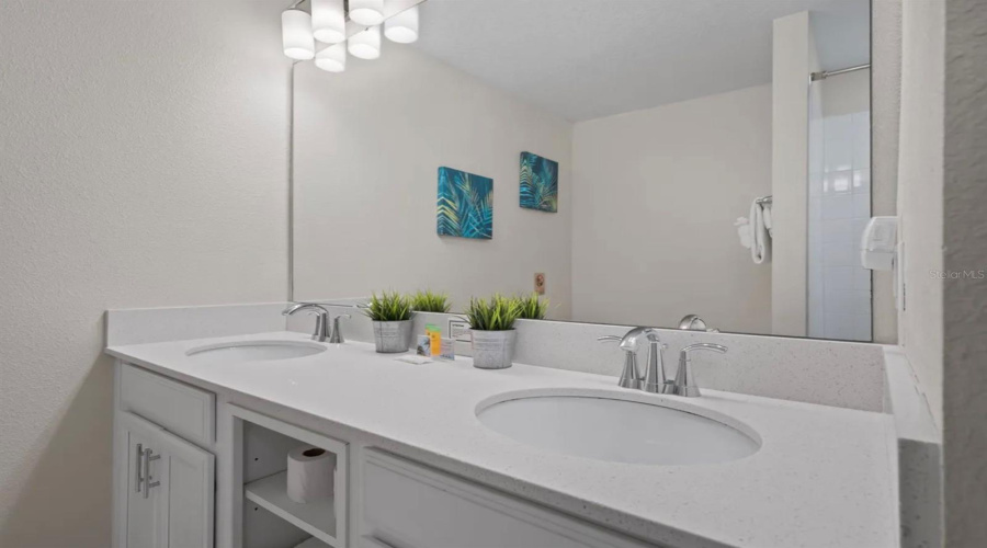 KISSIMMEE, Florida 34746, 2 Bedrooms Bedrooms, ,2 BathroomsBathrooms,Residential,For Sale,CLOCK TOWER,0,MFRO6422815