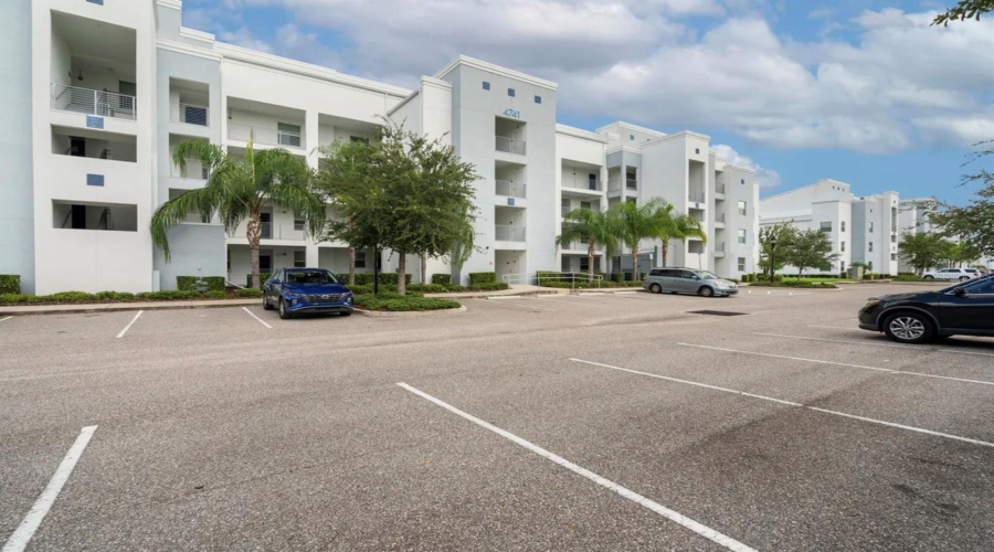 KISSIMMEE, Florida 34746, 2 Bedrooms Bedrooms, ,2 BathroomsBathrooms,Residential,For Sale,CLOCK TOWER,0,MFRO6422815
