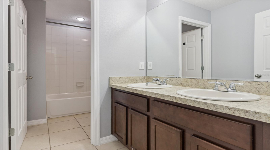 DAVENPORT, Florida 33837, 4 Bedrooms Bedrooms, ,2 BathroomsBathrooms,Residential,For Sale,ANDALUSIA,0,MFRO6363396