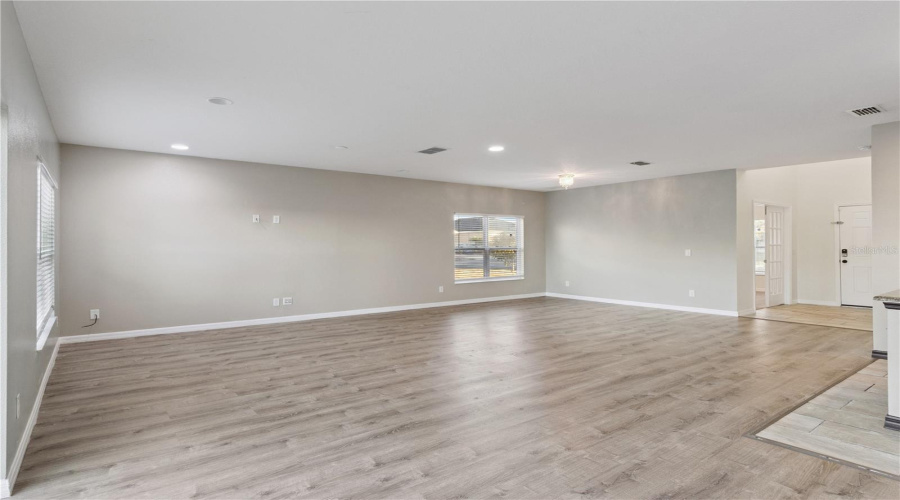 DAVENPORT, Florida 33837, 4 Bedrooms Bedrooms, ,2 BathroomsBathrooms,Residential,For Sale,ANDALUSIA,0,MFRO6363396