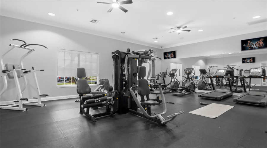 Kissimmee, Florida 34746, 6 Bedrooms Bedrooms, ,4 Bathroomsbathrooms,Residential,For Sale,Ballo,0,Mfro6422924