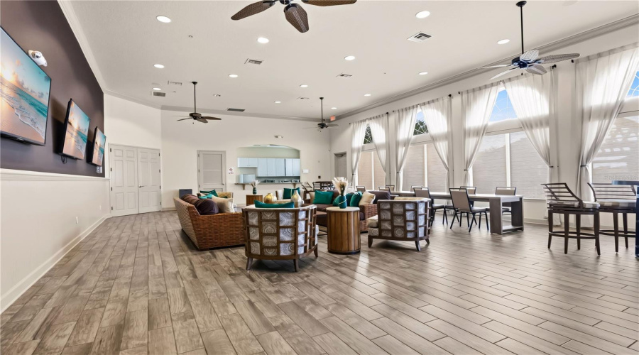 Kissimmee, Florida 34746, 6 Bedrooms Bedrooms, ,4 Bathroomsbathrooms,Residential,For Sale,Ballo,0,Mfro6422924