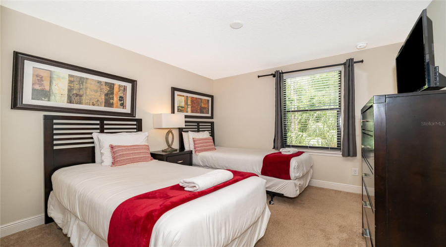 DAVENPORT, Florida 33896, 4 Bedrooms Bedrooms, ,3 BathroomsBathrooms,Residential,For Sale,ROSEVILLE,0,MFRO6423209
