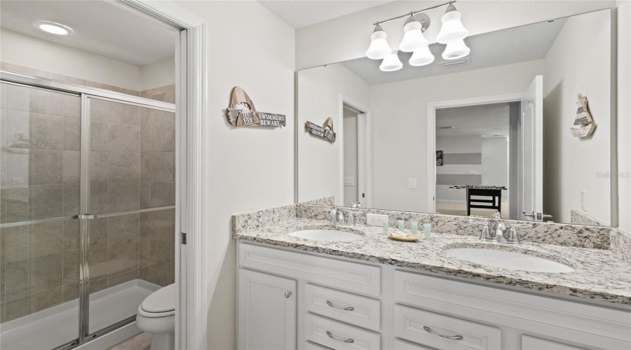KISSIMMEE, Florida 34747, 8 Bedrooms Bedrooms, ,6 BathroomsBathrooms,Residential,For Sale,LUXOR,0,MFRO6419722