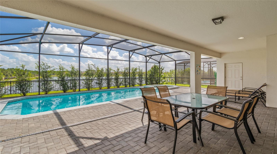 KISSIMMEE, Florida 34747, 8 Bedrooms Bedrooms, ,6 BathroomsBathrooms,Residential,For Sale,LUXOR,0,MFRO6419722