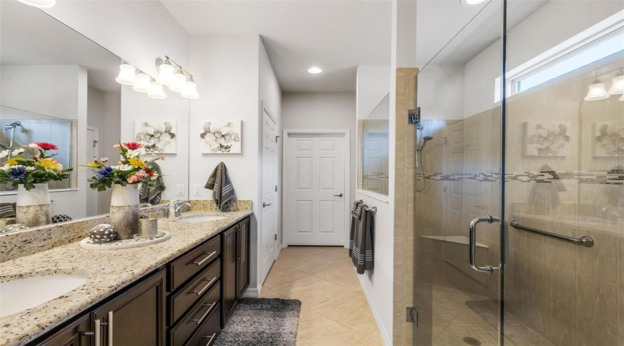 DAVENPORT, Florida 33837, 3 Bedrooms Bedrooms, ,2 BathroomsBathrooms,Residential,For Sale,ALICANTE,0,MFRS5143506
