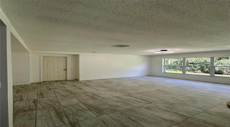 KISSIMMEE, Florida 34746, 4 Bedrooms Bedrooms, ,2 BathroomsBathrooms,Residential,For Sale,PHILADELPHIA,0,MFRO6423270
