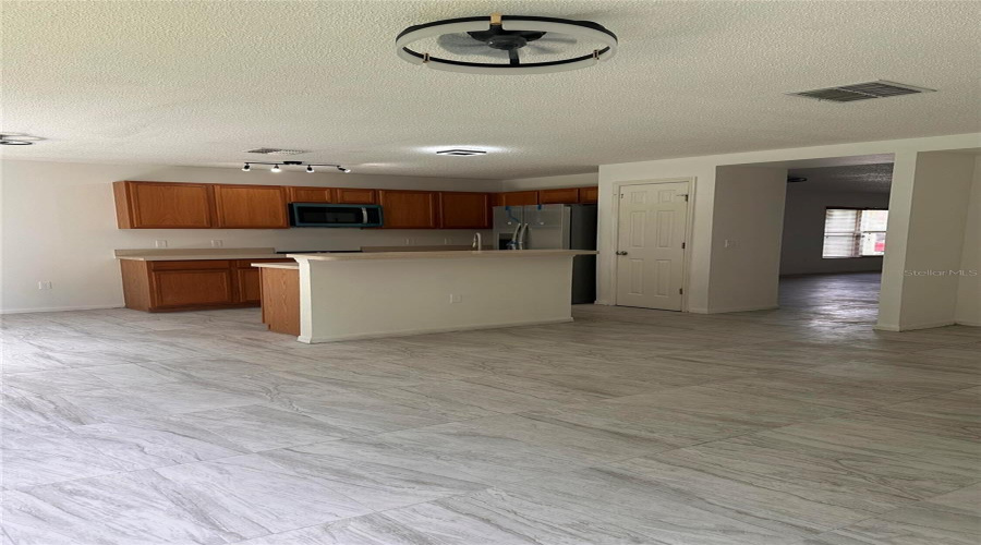 KISSIMMEE, Florida 34746, 4 Bedrooms Bedrooms, ,2 BathroomsBathrooms,Residential,For Sale,PHILADELPHIA,0,MFRO6423270