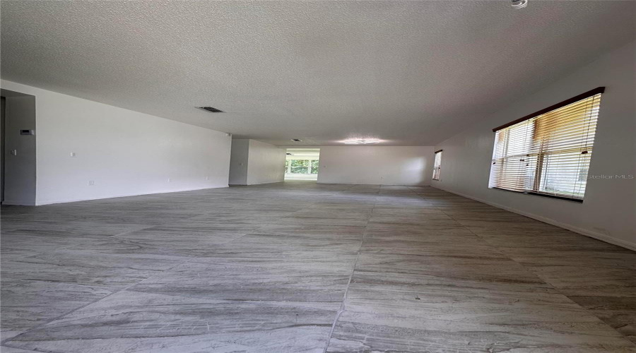 KISSIMMEE, Florida 34746, 4 Bedrooms Bedrooms, ,2 BathroomsBathrooms,Residential,For Sale,PHILADELPHIA,0,MFRO6423270