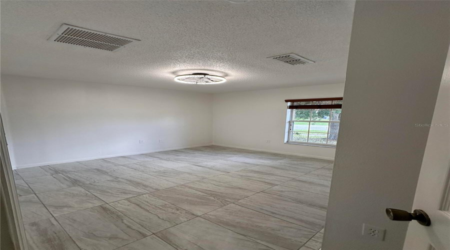 KISSIMMEE, Florida 34746, 4 Bedrooms Bedrooms, ,2 BathroomsBathrooms,Residential,For Sale,PHILADELPHIA,0,MFRO6423270