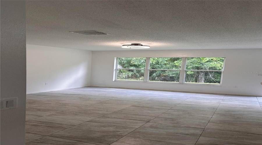 KISSIMMEE, Florida 34746, 4 Bedrooms Bedrooms, ,2 BathroomsBathrooms,Residential,For Sale,PHILADELPHIA,0,MFRO6423270