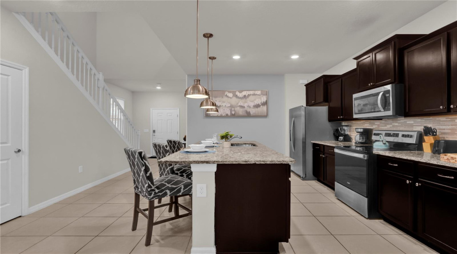 DAVENPORT, Florida 33897, 7 Bedrooms Bedrooms, ,5 BathroomsBathrooms,Residential,For Sale,SUMMER,0,MFRO6423233
