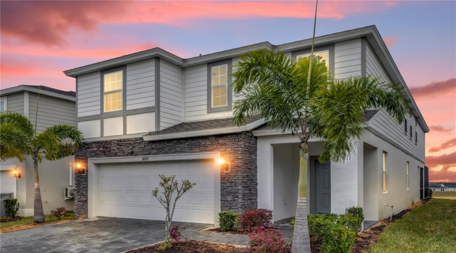 DAVENPORT, Florida 33897, 7 Bedrooms Bedrooms, ,5 BathroomsBathrooms,Residential,For Sale,SUMMER,0,MFRO6423233