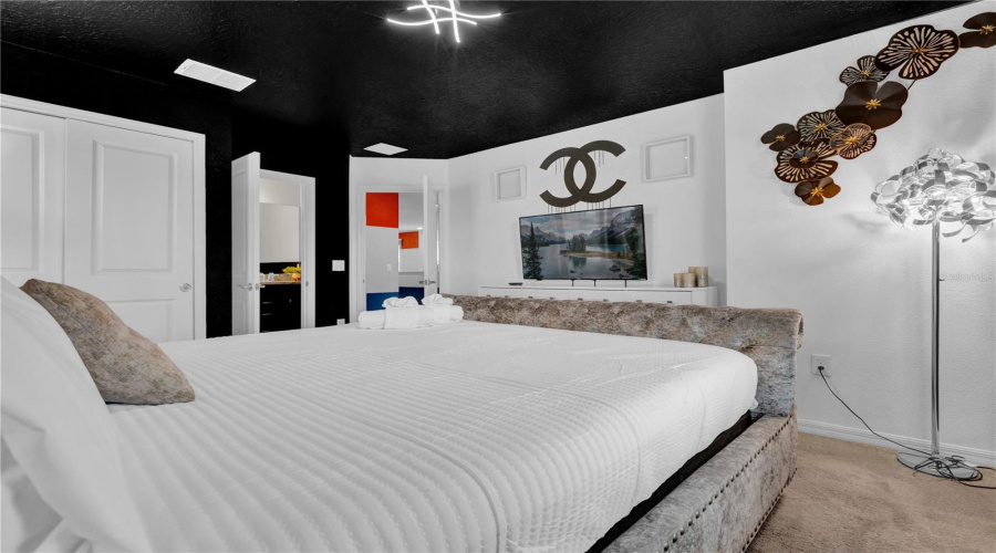 DAVENPORT, Florida 33897, 7 Bedrooms Bedrooms, ,5 BathroomsBathrooms,Residential,For Sale,SUMMER,0,MFRO6423233