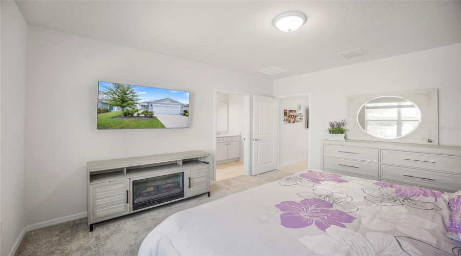 DAVENPORT, Florida 33896, 4 Bedrooms Bedrooms, ,2 BathroomsBathrooms,Residential,For Sale,LOVELY,0,MFRO6422751