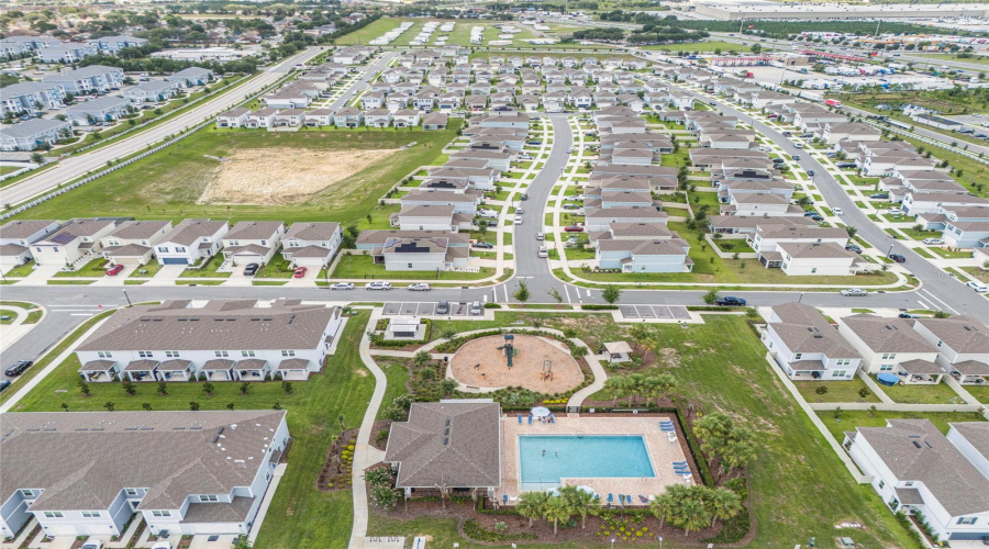 DAVENPORT, Florida 33896, 4 Bedrooms Bedrooms, ,2 BathroomsBathrooms,Residential,For Sale,LOVELY,0,MFRO6422751