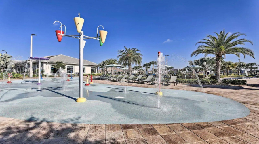 KISSIMMEE, Florida 34746, 5 Bedrooms Bedrooms, ,4 BathroomsBathrooms,Residential,For Sale,WINDERMERE,0,MFRO6422940