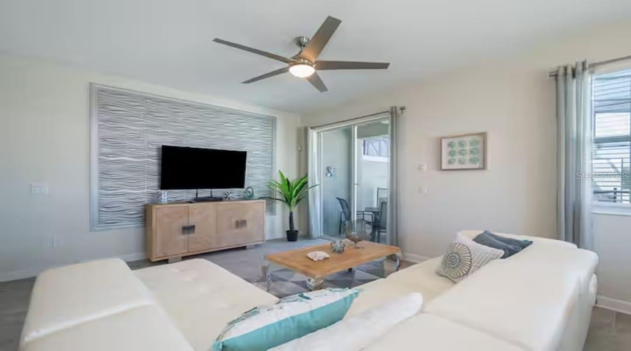 KISSIMMEE, Florida 34746, 5 Bedrooms Bedrooms, ,4 BathroomsBathrooms,Residential,For Sale,WINDERMERE,0,MFRO6422940