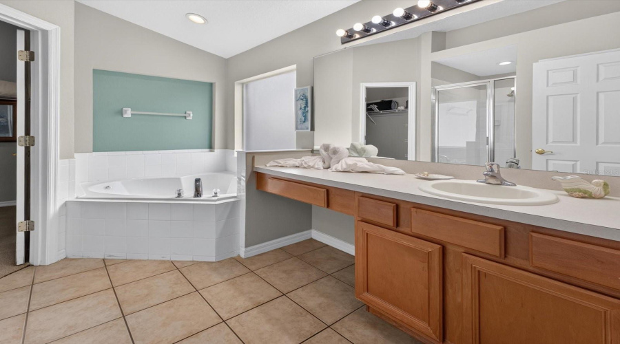 DAVENPORT, Florida 33837, 4 Bedrooms Bedrooms, ,3 BathroomsBathrooms,Residential,For Sale,PALOMA,0,MFRO6422929