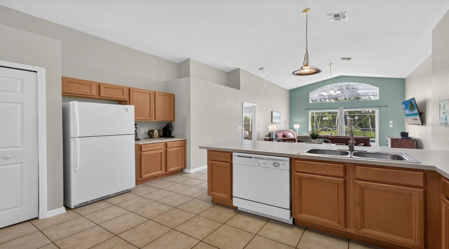 DAVENPORT, Florida 33837, 4 Bedrooms Bedrooms, ,3 BathroomsBathrooms,Residential,For Sale,PALOMA,0,MFRO6422929