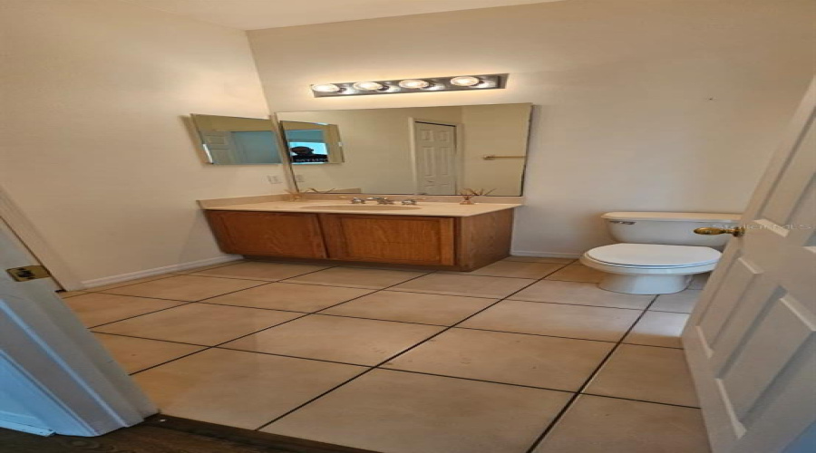 KISSIMMEE, Florida 34746, 3 Bedrooms Bedrooms, ,2 BathroomsBathrooms,Residential,For Sale,BOWFIN,0,MFRS5153371