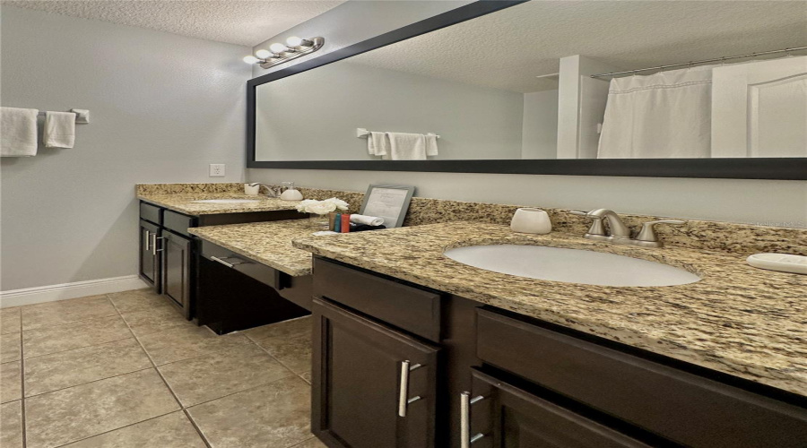 DAVENPORT, Florida 33896, 3 Bedrooms Bedrooms, ,2 BathroomsBathrooms,Residential,For Sale,ROSEVILLE,0,MFRO6394611