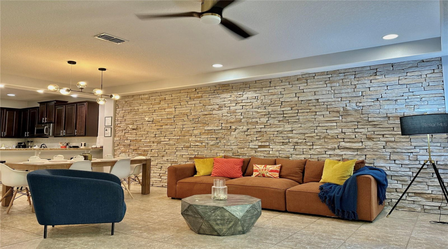 DAVENPORT, Florida 33896, 3 Bedrooms Bedrooms, ,2 BathroomsBathrooms,Residential,For Sale,ROSEVILLE,0,MFRO6394611