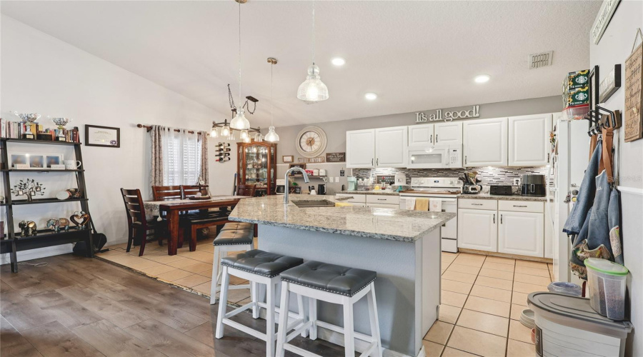 KISSIMMEE, Florida 34746, 4 Bedrooms Bedrooms, ,3 BathroomsBathrooms,Residential,For Sale,CUMBRIAN LAKES,0,MFRS5145366
