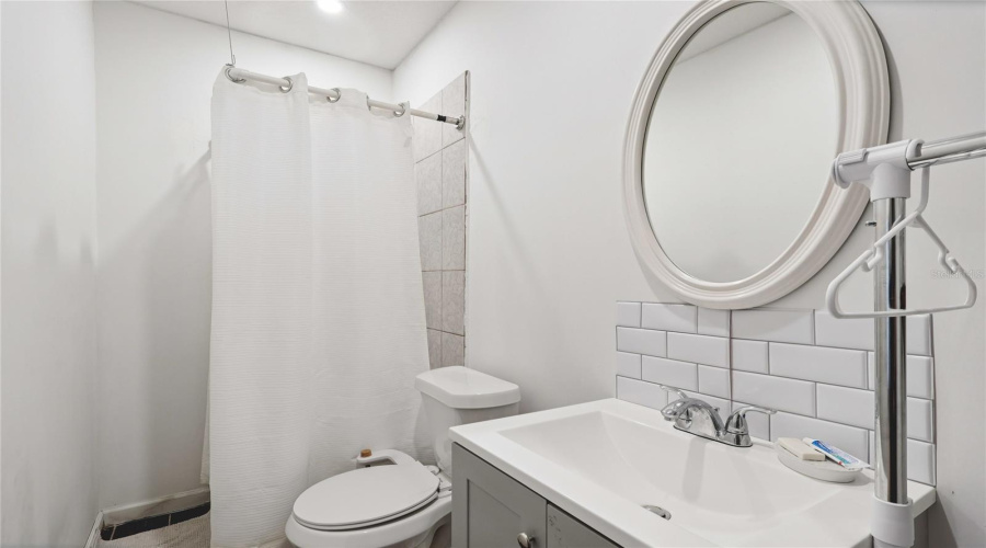KISSIMMEE, Florida 34746, 4 Bedrooms Bedrooms, ,3 BathroomsBathrooms,Residential,For Sale,CUMBRIAN LAKES,0,MFRS5145366