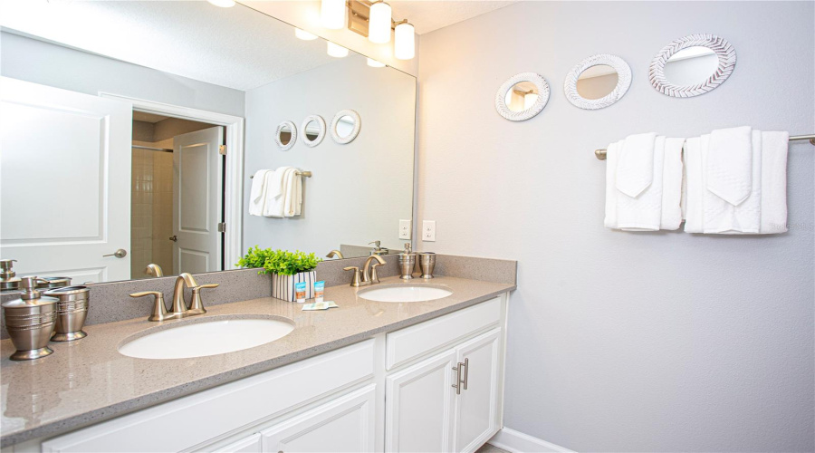 KISSIMMEE, Florida 34746, 4 Bedrooms Bedrooms, ,3 BathroomsBathrooms,Residential,For Sale,MEMORIES,0,MFRO6423556