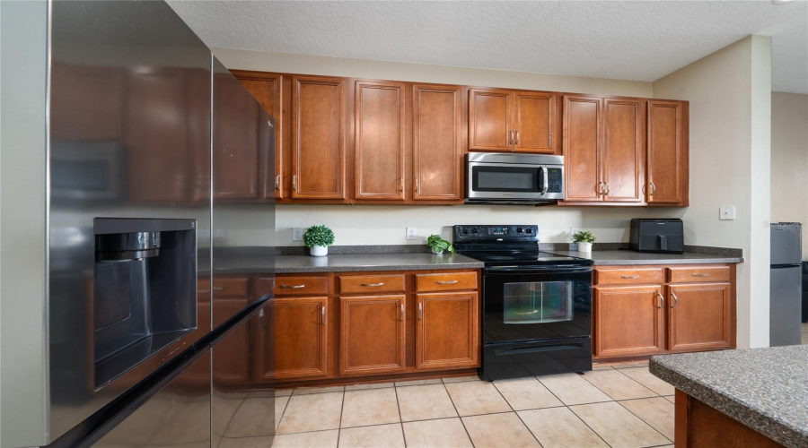 KISSIMMEE, Florida 34746, 3 Bedrooms Bedrooms, ,2 BathroomsBathrooms,Residential,For Sale,SEAVIEW CASTLE,0,MFRS5139706