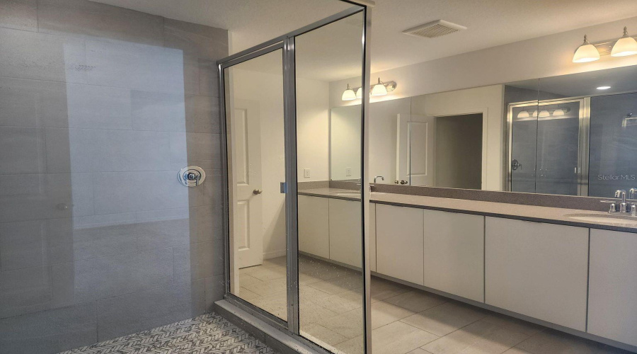 DAVENPORT, Florida 33896, 4 Bedrooms Bedrooms, ,2 BathroomsBathrooms,Residential,For Sale,BENOI DR,0,MFRO6423931
