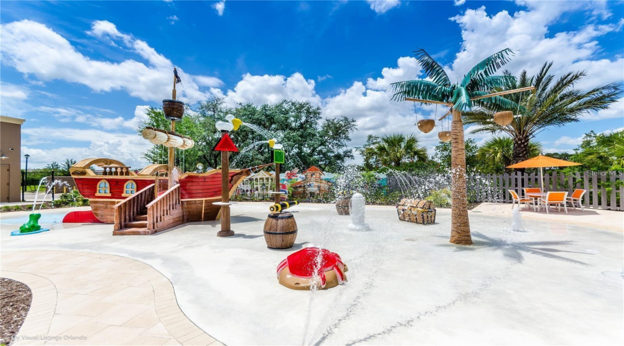 DAVENPORT, Florida 33896, 4 Bedrooms Bedrooms, ,2 BathroomsBathrooms,Residential,For Sale,BENOI DR,0,MFRO6423931