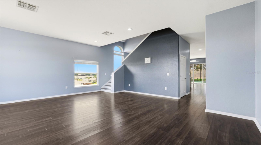 DAVENPORT, Florida 33837, 5 Bedrooms Bedrooms, ,3 BathroomsBathrooms,Residential,For Sale,CADIZ,0,MFRO6419944