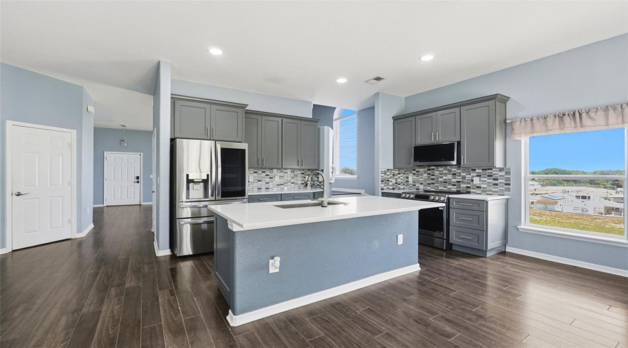 DAVENPORT, Florida 33837, 5 Bedrooms Bedrooms, ,3 BathroomsBathrooms,Residential,For Sale,CADIZ,0,MFRO6419944