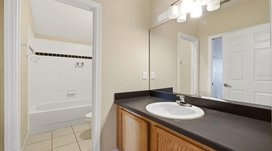 DAVENPORT, Florida 33837, 5 Bedrooms Bedrooms, ,3 BathroomsBathrooms,Residential,For Sale,CADIZ,0,MFRO6419944