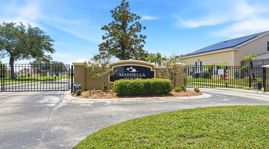 DAVENPORT, Florida 33837, 5 Bedrooms Bedrooms, ,3 BathroomsBathrooms,Residential,For Sale,CADIZ,0,MFRO6419944