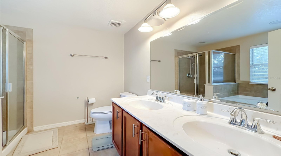 ORLANDO, Florida 32836, 4 Bedrooms Bedrooms, ,3 BathroomsBathrooms,Residential,For Sale,VERRAZANO,0,MFRO6423806