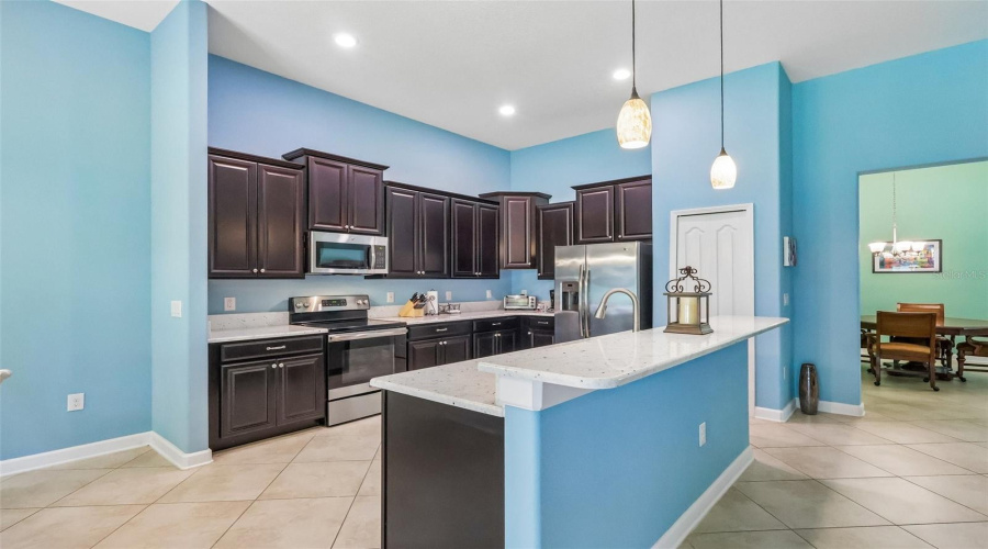 DAVENPORT, Florida 33896, 4 Bedrooms Bedrooms, ,3 BathroomsBathrooms,Residential,For Sale,DOVE VALLEY,0,MFRO6423865