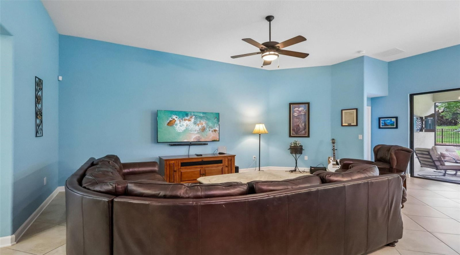 DAVENPORT, Florida 33896, 4 Bedrooms Bedrooms, ,3 BathroomsBathrooms,Residential,For Sale,DOVE VALLEY,0,MFRO6423865