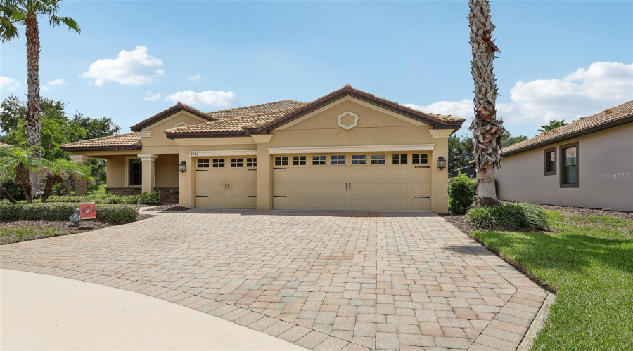 DAVENPORT, Florida 33896, 4 Bedrooms Bedrooms, ,3 BathroomsBathrooms,Residential,For Sale,DOVE VALLEY,0,MFRO6423865