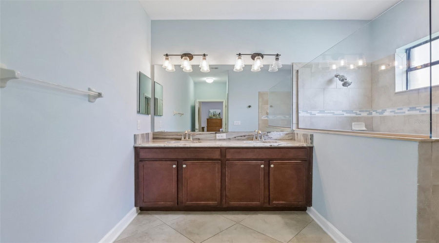 DAVENPORT, Florida 33896, 4 Bedrooms Bedrooms, ,3 BathroomsBathrooms,Residential,For Sale,DOVE VALLEY,0,MFRO6423865