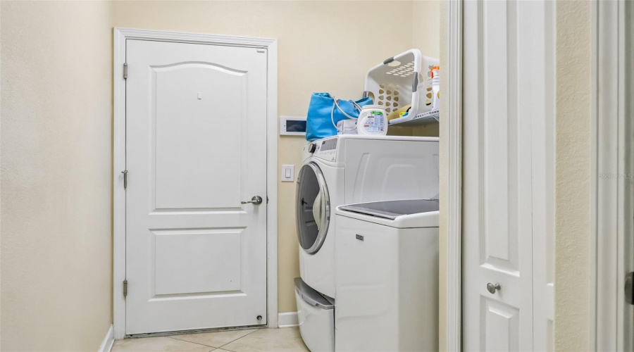 DAVENPORT, Florida 33896, 4 Bedrooms Bedrooms, ,3 BathroomsBathrooms,Residential,For Sale,DOVE VALLEY,0,MFRO6423865