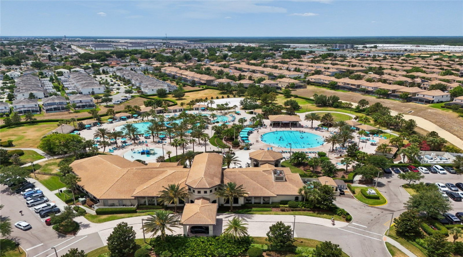DAVENPORT, Florida 33896, 4 Bedrooms Bedrooms, ,3 BathroomsBathrooms,Residential,For Sale,DOVE VALLEY,0,MFRO6423865