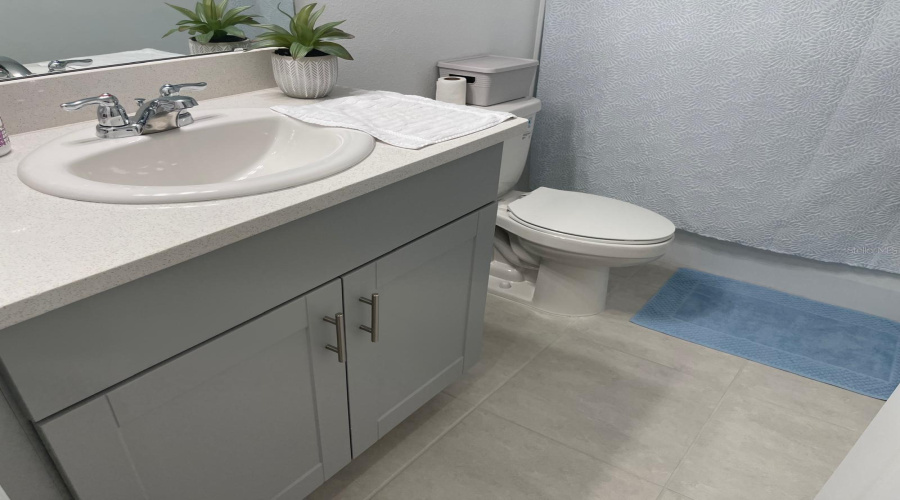 DAVENPORT, Florida 33837, 3 Bedrooms Bedrooms, ,2 BathroomsBathrooms,Residential,For Sale,PENGUIN,0,MFRS5153070