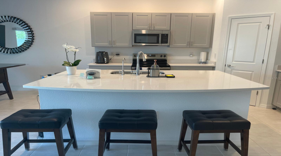 DAVENPORT, Florida 33837, 3 Bedrooms Bedrooms, ,2 BathroomsBathrooms,Residential,For Sale,PENGUIN,0,MFRS5153070