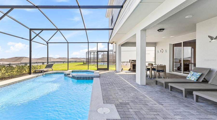 DAVENPORT, Florida 33897, 6 Bedrooms Bedrooms, ,4 BathroomsBathrooms,Residential,For Sale,LANA,0,MFRO6423908