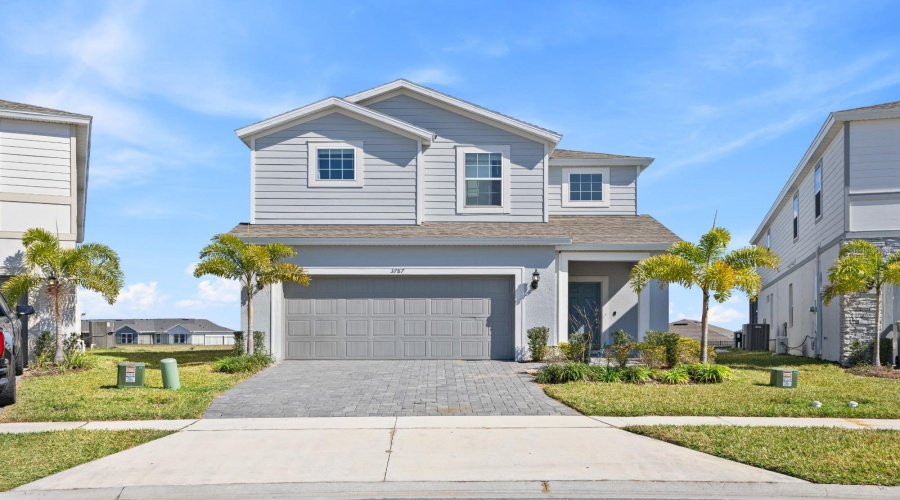 DAVENPORT, Florida 33897, 6 Bedrooms Bedrooms, ,4 BathroomsBathrooms,Residential,For Sale,LANA,0,MFRO6423908