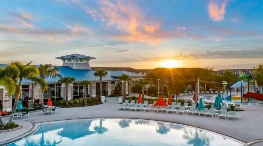 DAVENPORT, Florida 33897, 6 Bedrooms Bedrooms, ,4 BathroomsBathrooms,Residential,For Sale,LANA,0,MFRO6423908