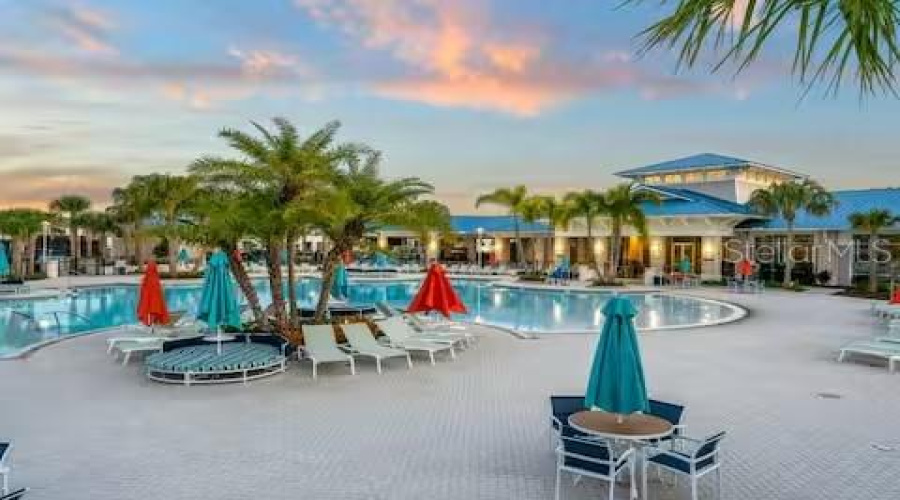 DAVENPORT, Florida 33897, 6 Bedrooms Bedrooms, ,4 BathroomsBathrooms,Residential,For Sale,LANA,0,MFRO6423908